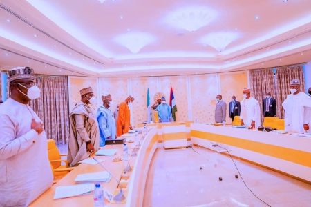 Osinbajo monitors online, as Buhari presides over virtual FEC meeting